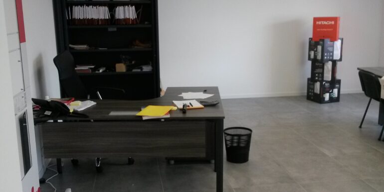 Aubagne ZI Les Paluds Location Bureaux 51m2 non divisibles (120-71) 4