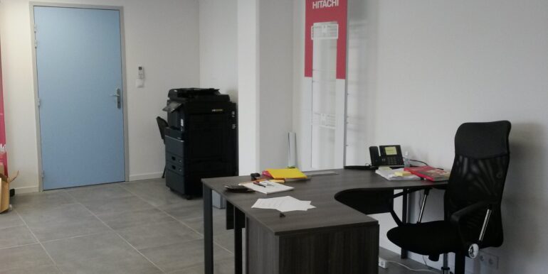 Aubagne ZI Les Paluds Location Bureaux 51m2 non divisibles (120-71) 9