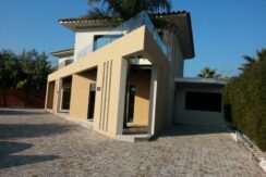 Sanary sur Mer Location Bureaux 300m² non divisibles (120-73)
