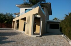 Sanary sur Mer Location Bureaux 300m² non divisibles (120-73)