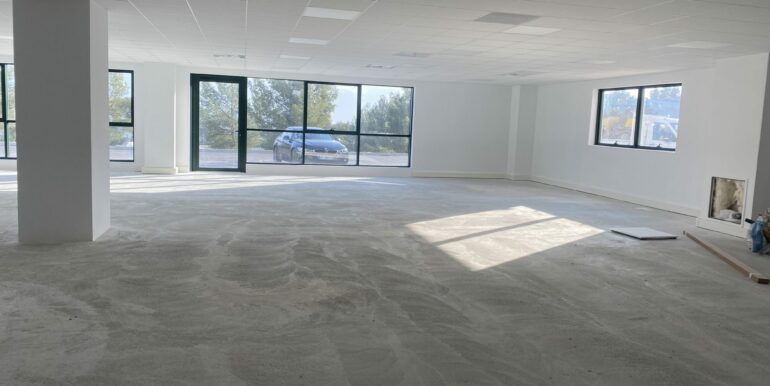 La Ciotat Location Bureaux 480m² divisibles à partir de 160m2 (120-74)