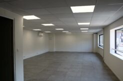 Aubagne Z.I. Les Paluds location bureaux 81 m2 (120-94)