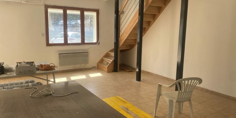 Aubagne ZI Les Paluds Location Bureaux 79m² non divisibles (120-88) 4