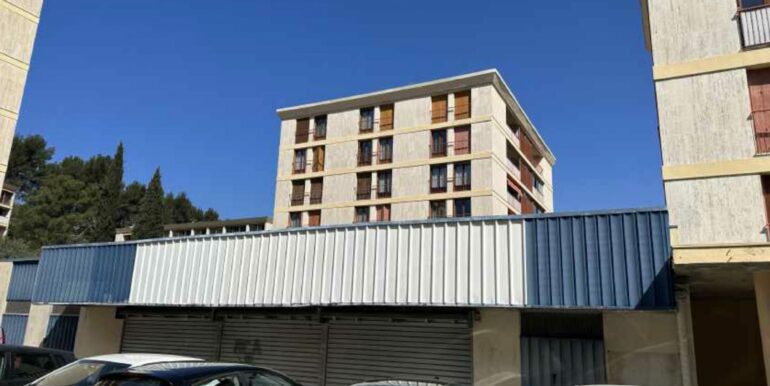 Aubagne ZI Les Passons Location Local commercial 1260m² non divisibles(120-91) 2