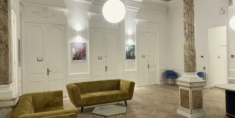 Marseille 6ème Vente Bureaux 798m2 + Parking (120-96) 2