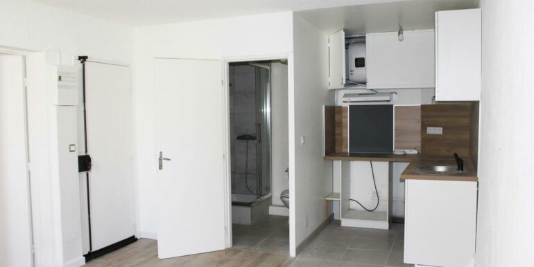 Aubagne 13400 Vente Appartement T2 31,38m2 (121-08)