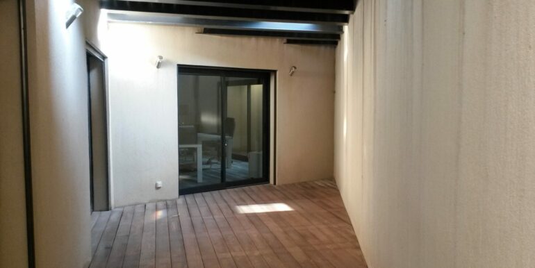 Sanary sur Mer Location Bureaux à partir de 11m² (121-00)