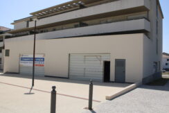 Cuges-les-Pins Location Local Commercial 290m2 non divisibles (120-61loc)